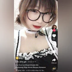 Clip sex Idol tiktok Lin Lin Ẻm lên live hơi bị cute à nha